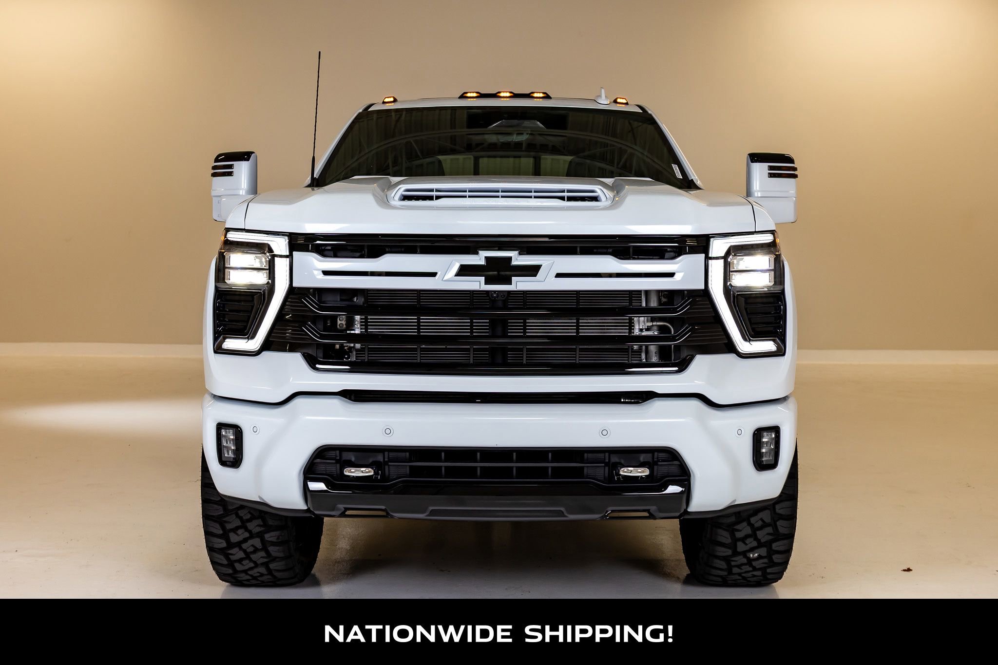 Used 2026 Chevrolet Silverado 3500 High Country w/ High Country Premium Package AWD/4WD image 4