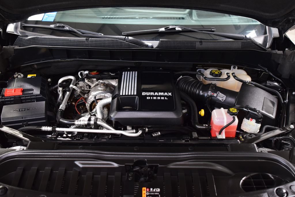 Used 2023 Chevrolet Silverado 1500 High Country w/ High Country Premium Package AWD/4WD image 31