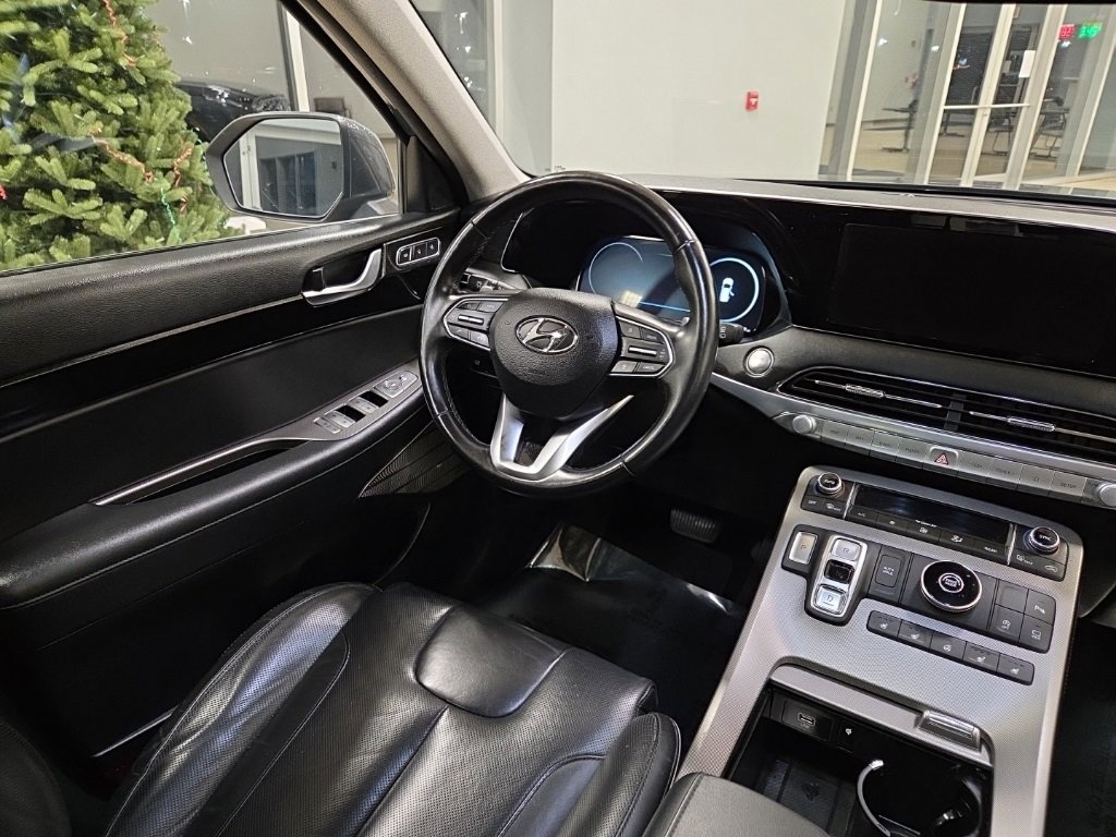 Used 2022 Hyundai Palisade Limited image 18