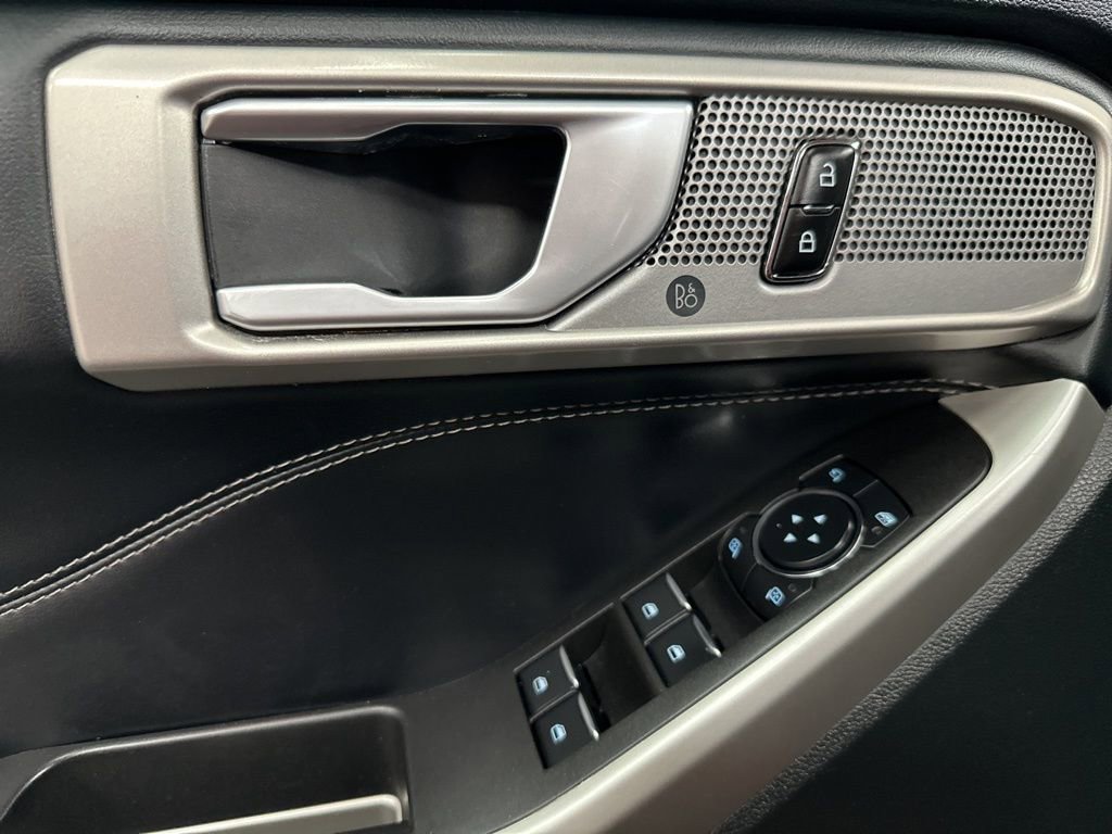 Used 2023 Ford Explorer XLT w/ Equipment Group 202A image 18