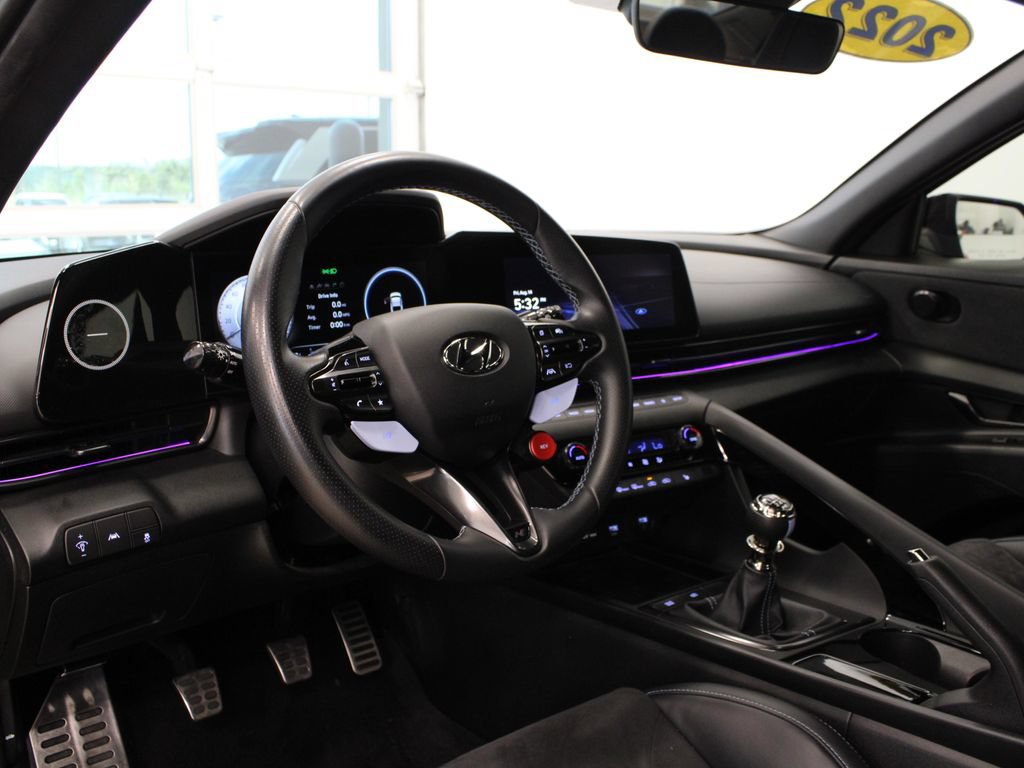 Used 2022 Hyundai Elantra N FWD image 13