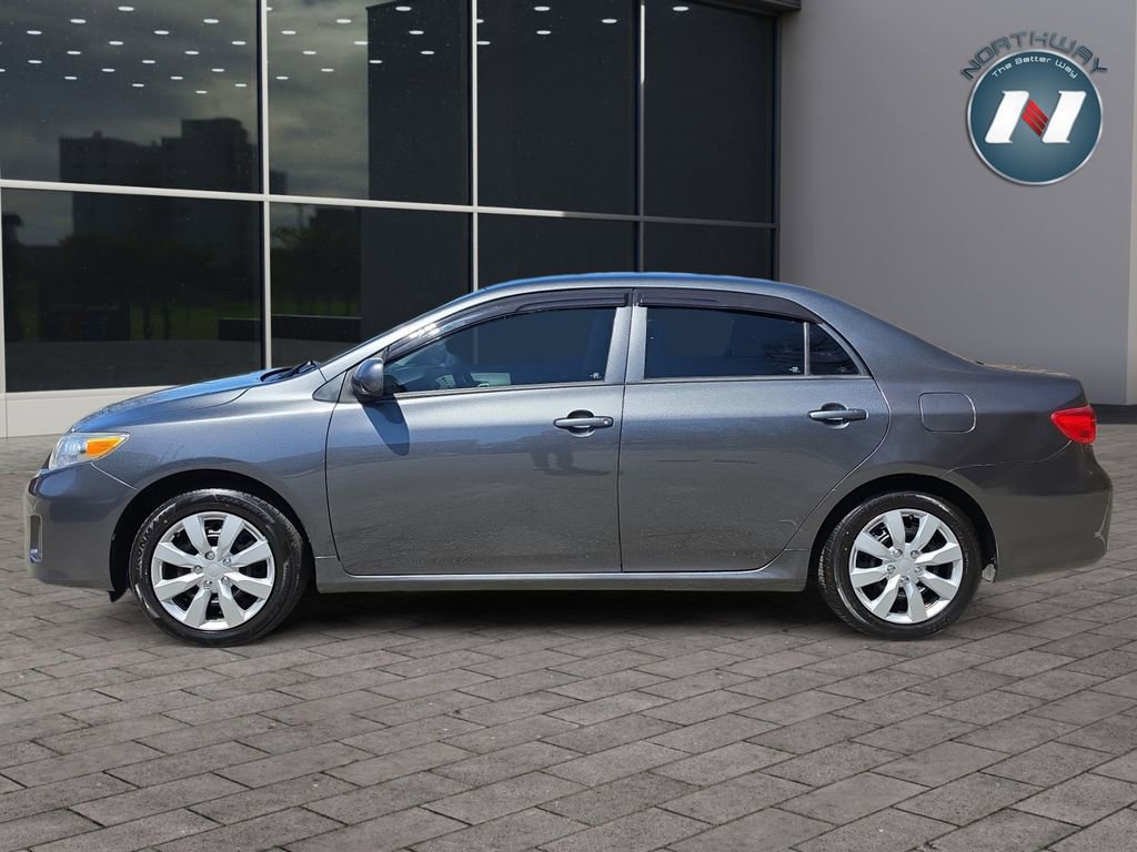 Used 2013 Toyota Corolla L FWD image 2