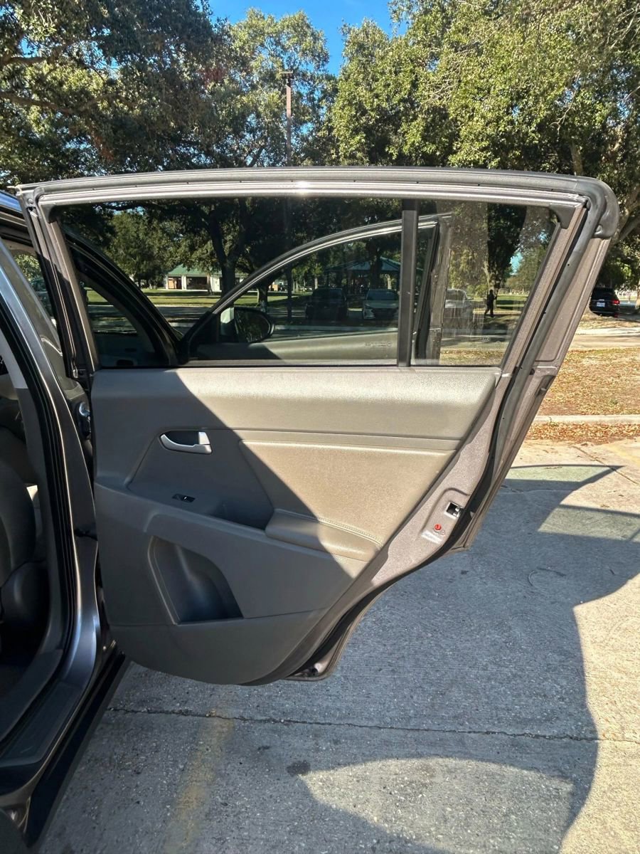 Used 2014 Kia Sportage LX image 18