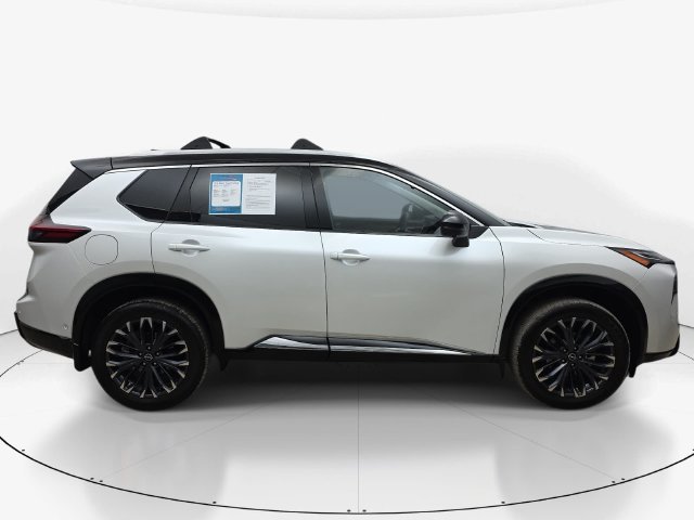 Used 2026 Nissan Rogue Platinum w/ Platinum Premium Package AWD/4WD image 5