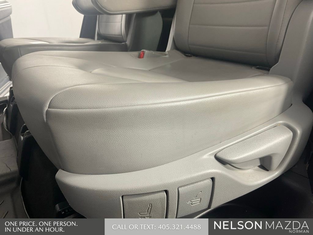 Used 2020 Toyota Highlander XLE AWD/4WD image 27