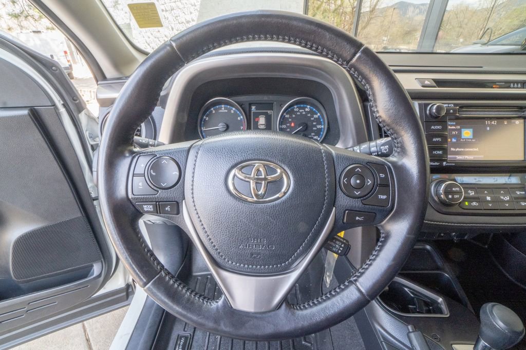 Used 2017 Toyota RAV4 XLE image 12