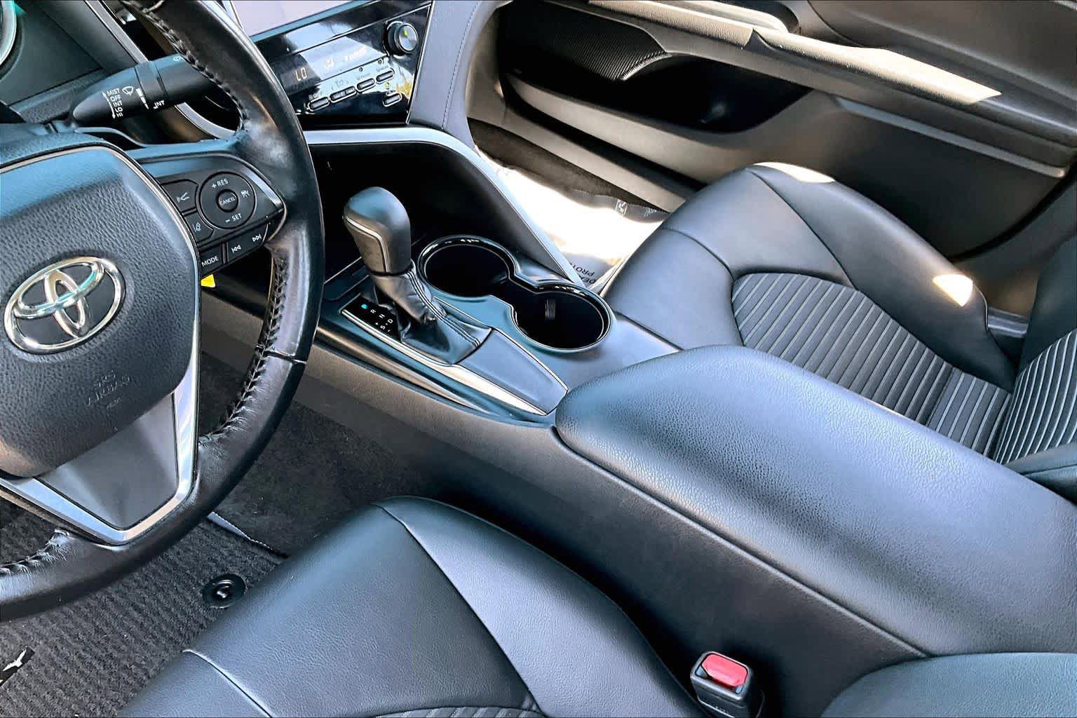 Certified 2019 Toyota Camry SE w/ Carpet Mat Package FWD image 16