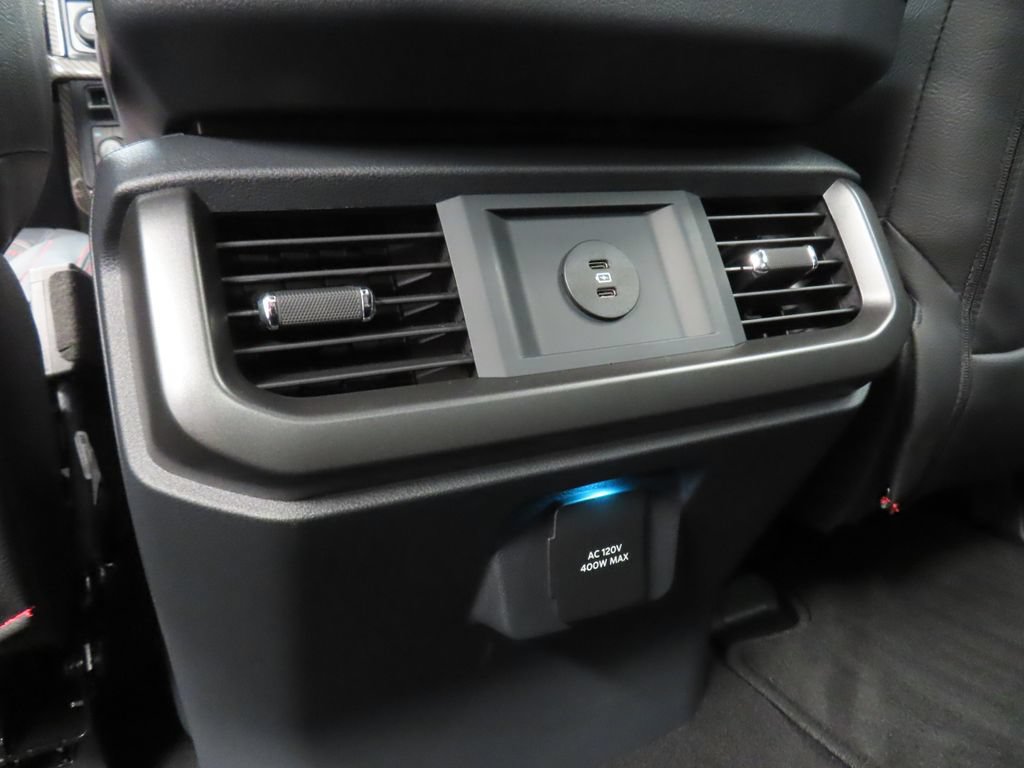 Used 2025 Ford F150 Lariat w/ Equipment Group 501A Mid AWD/4WD image 17