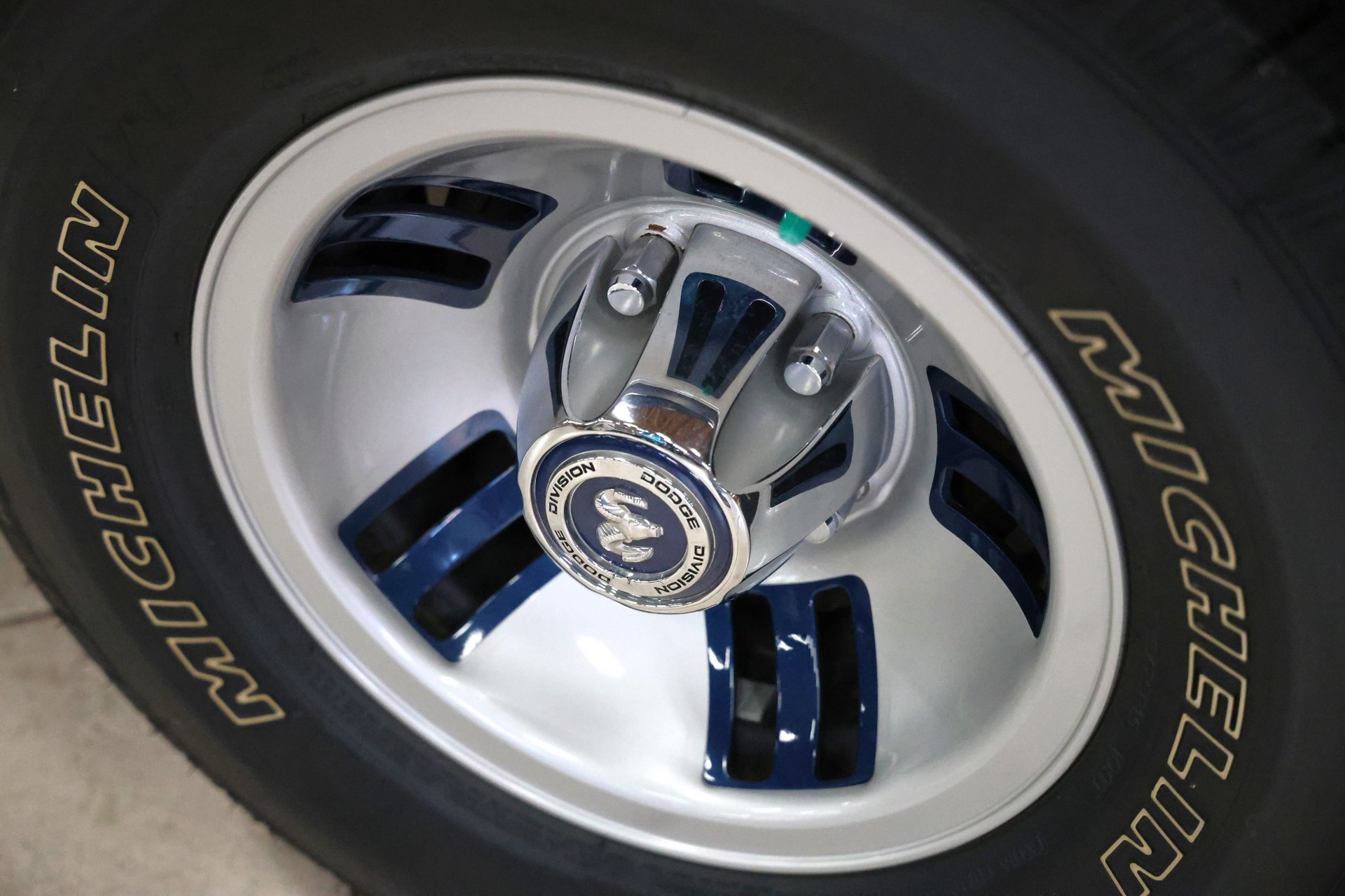 Used 1992 Dodge D/W Truck 150 image 15