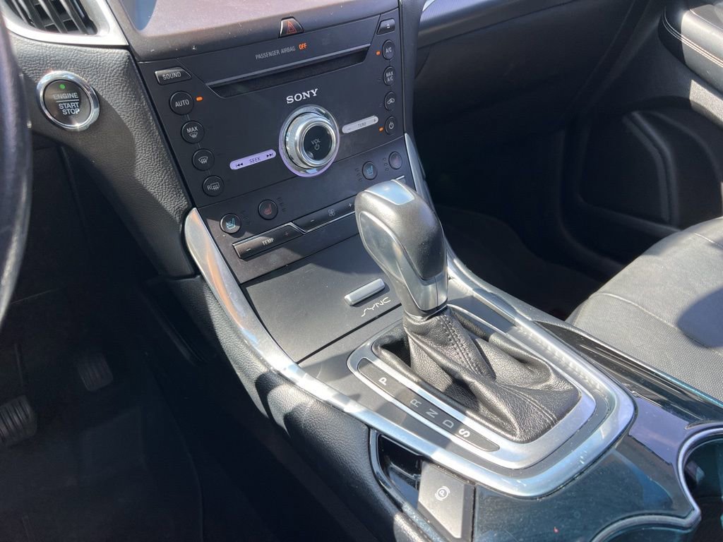 Used 2017 Ford Edge Titanium w/ Equipment Group 301A AWD/4WD image 20