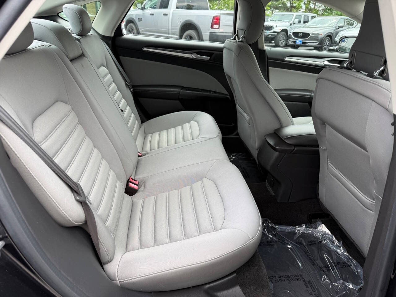 Used 2013 Ford Fusion S FWD image 12