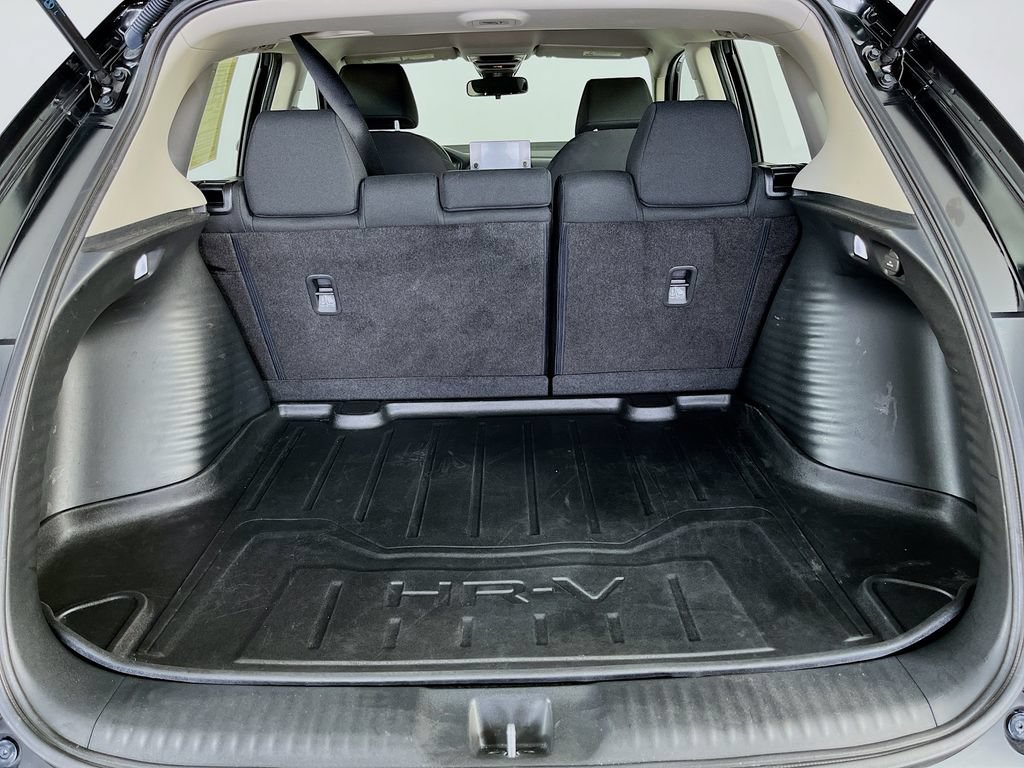 Used 2025 Honda HR-V LX image 10