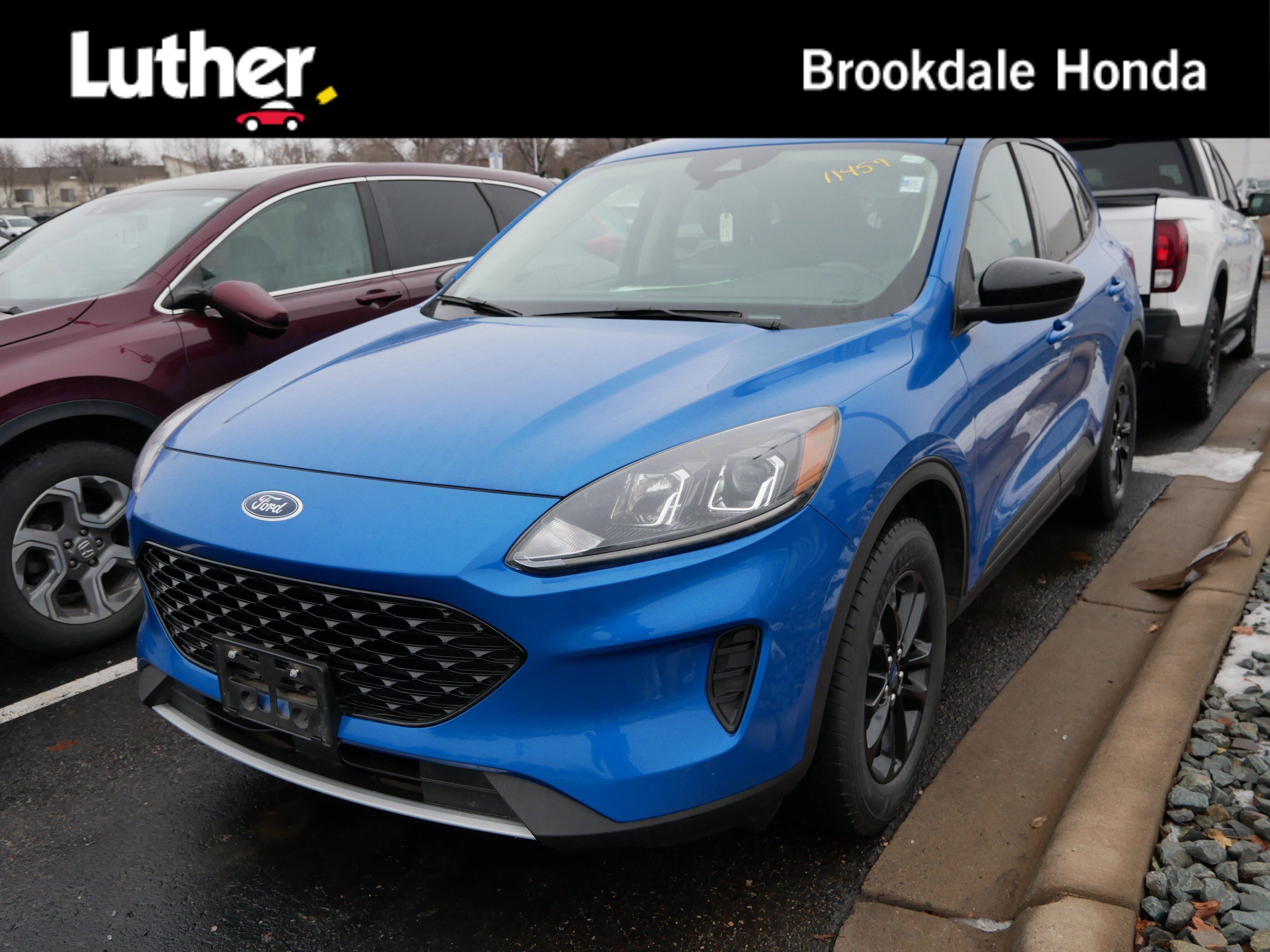 Used 2020 Ford Escape SE Sport image 1