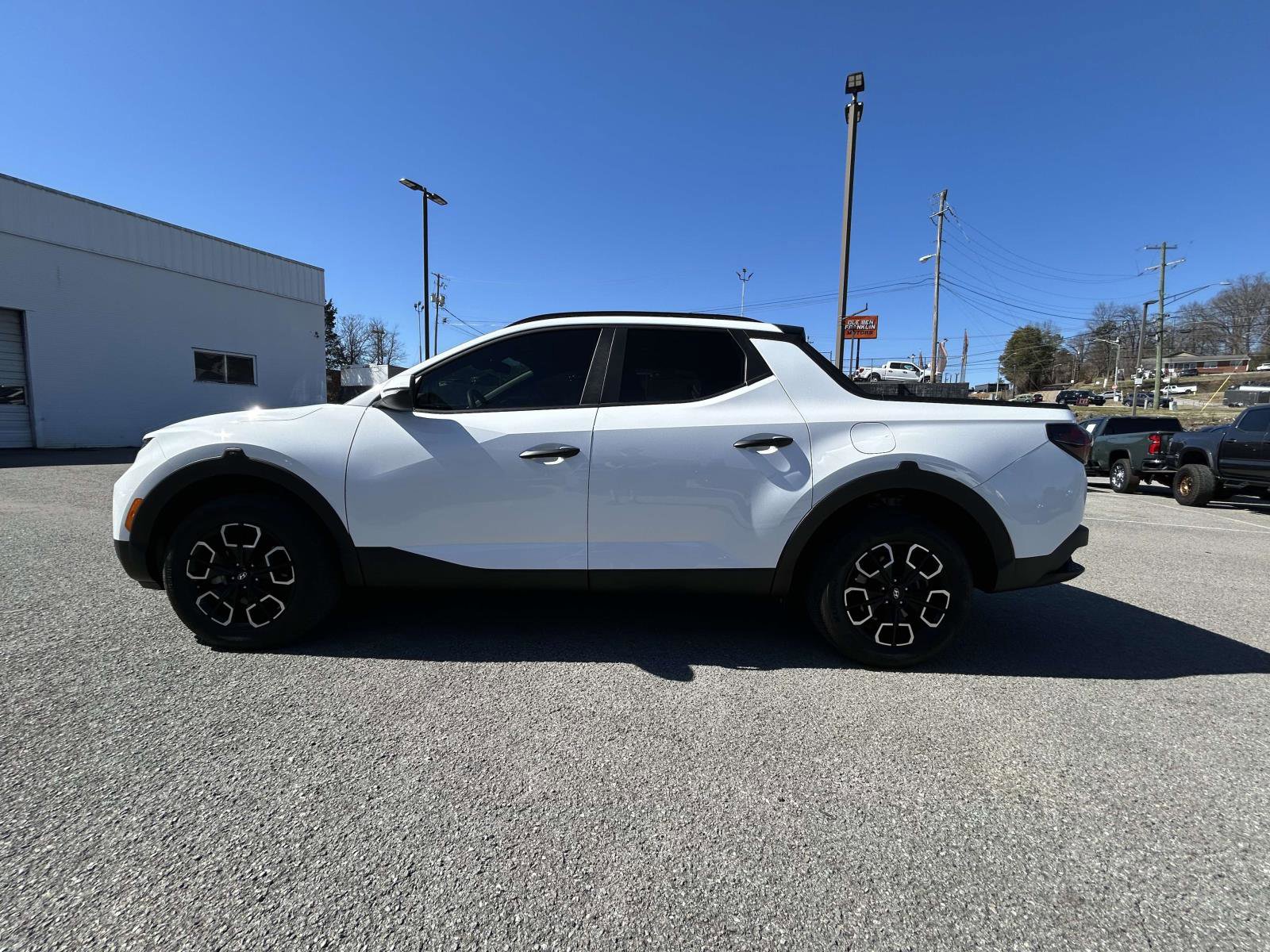 Used 2024 Hyundai Santa Cruz SEL w/ Activity Package image 6