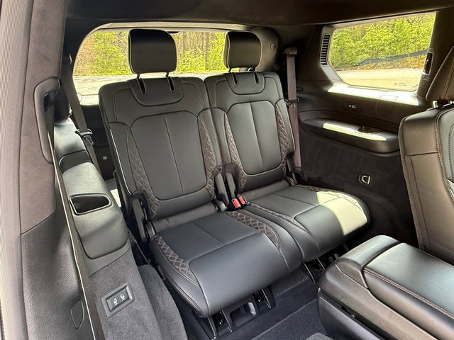 Used 2023 Jeep Grand Cherokee L Summit image 24