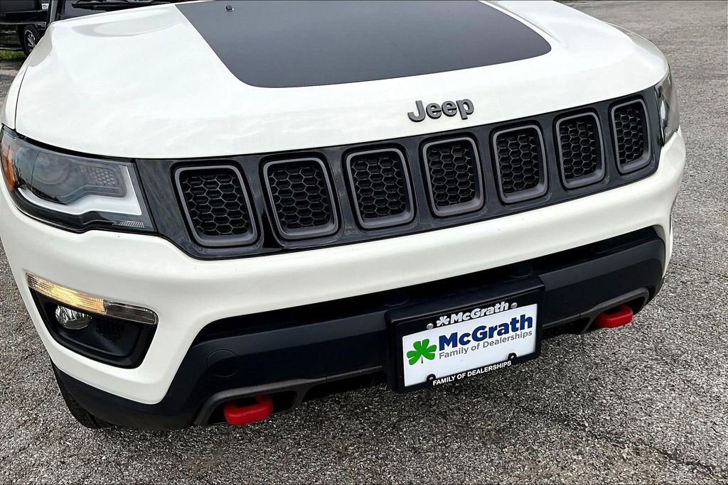 Used 2018 Jeep Compass Trailhawk w/ Leather Interior Group AWD/4WD image 32