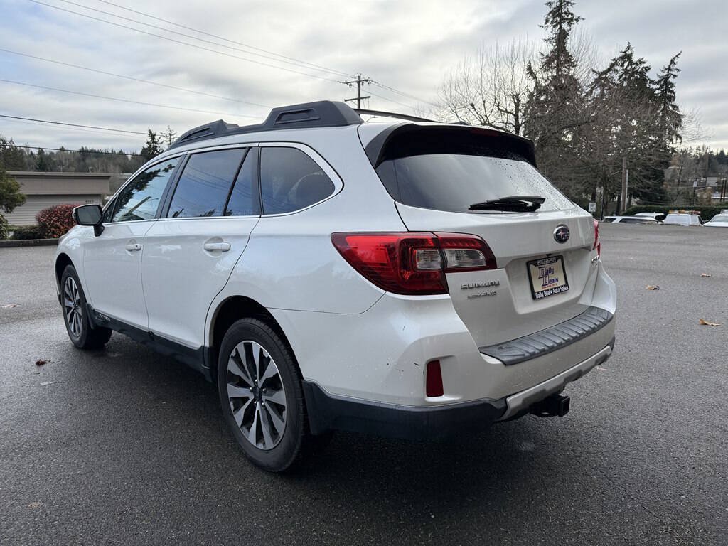 Used 2015 Subaru Outback 2.5i Limited AWD/4WD image 6