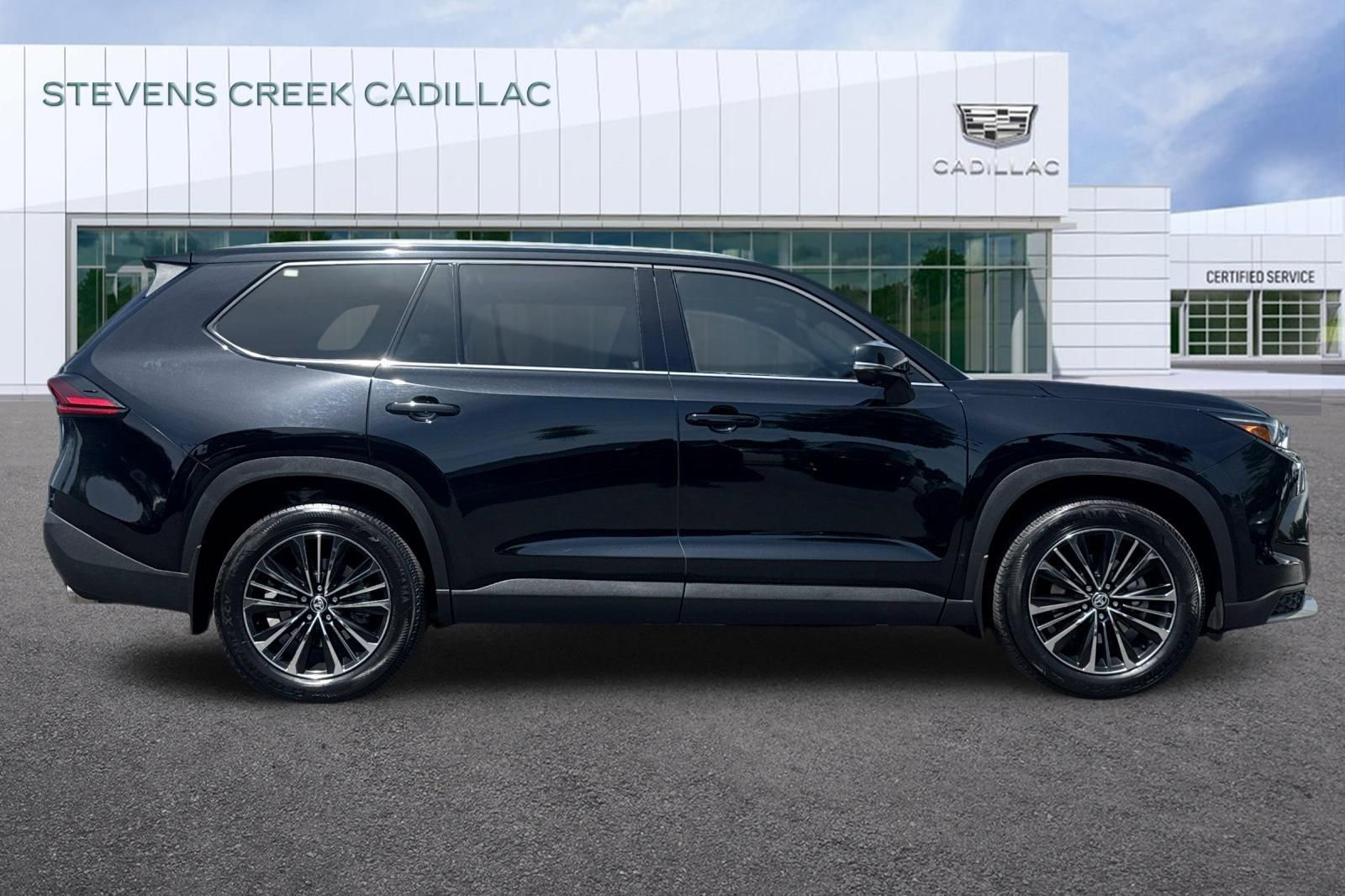 Used 2025 Toyota Grand Highlander AWD Hybrid image 2