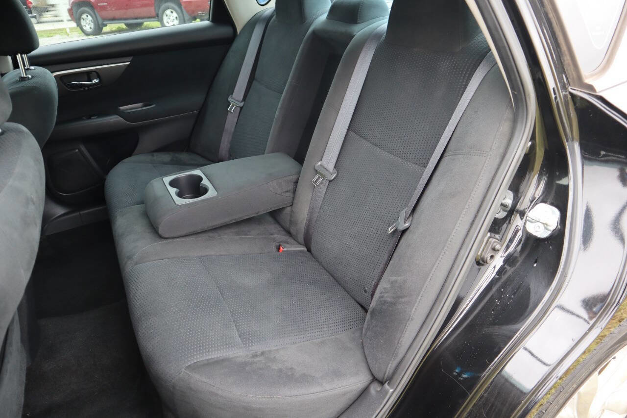 Used 2015 Nissan Altima 2.5 SV image 15