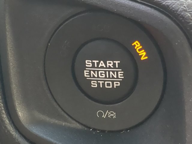 Used 2025 Jeep Wrangler Sport AWD/4WD image 29
