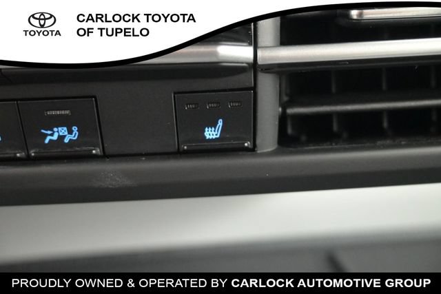 Used 2024 Toyota Sienna XSE FWD image 40