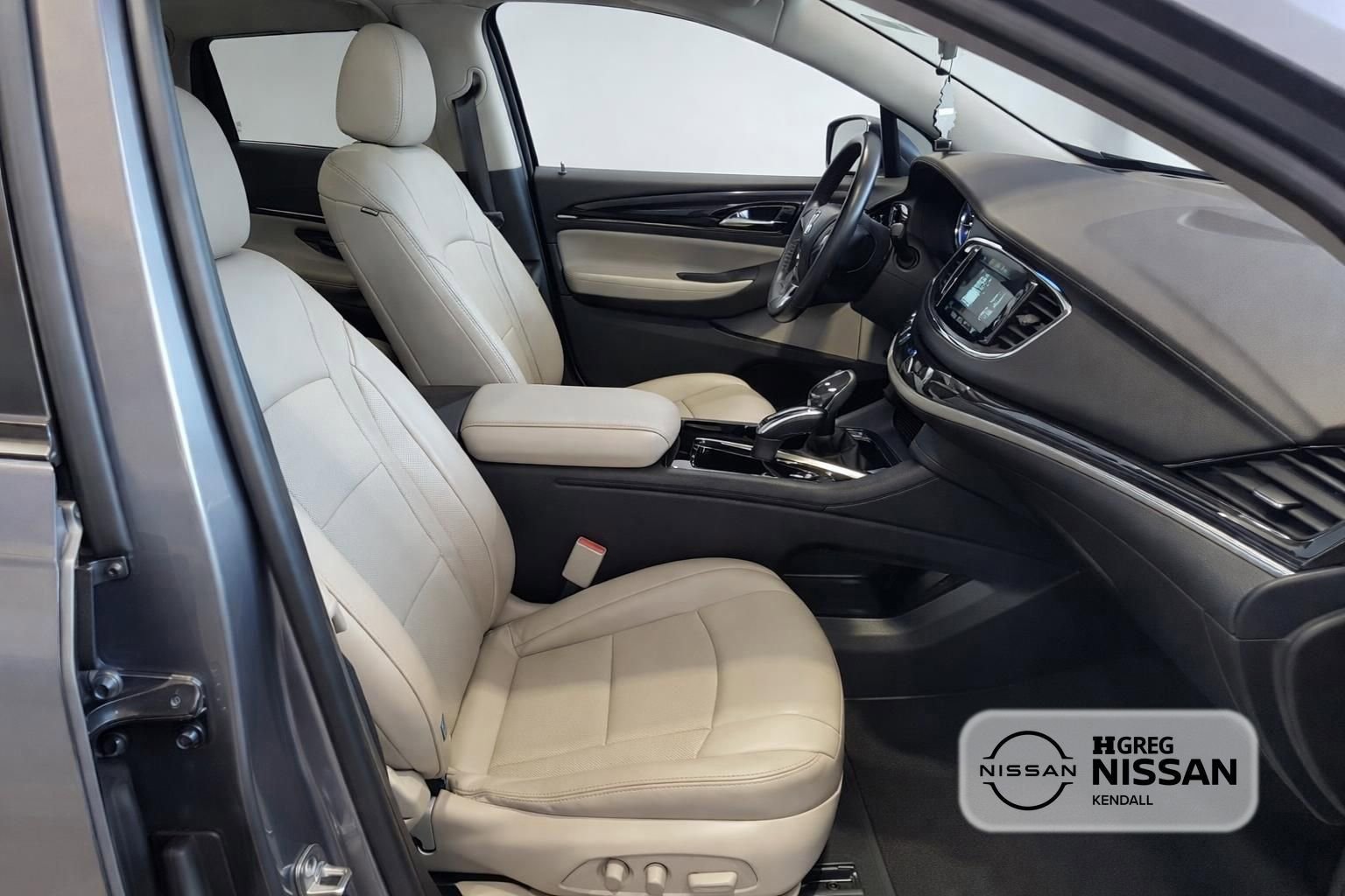 Used 2018 Buick Enclave Premium w/ Experience Buick Package image 11