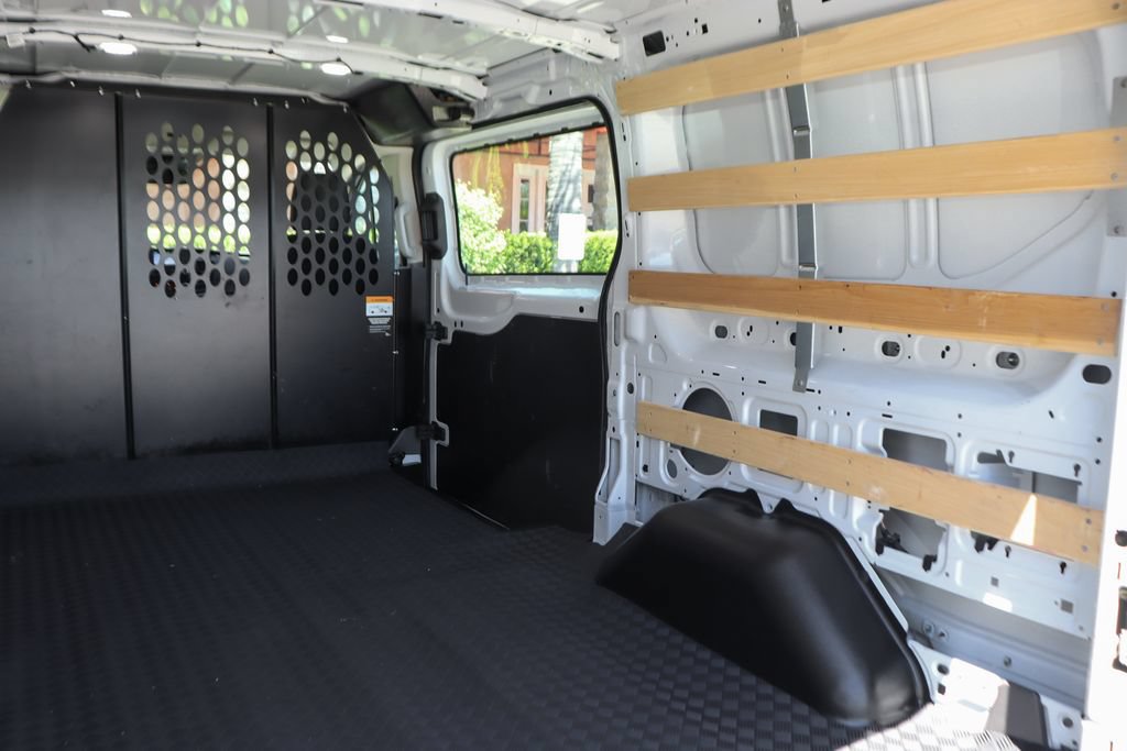 Used 2025 Ford Transit 250 Low Roof w/ Exterior Upgrade Package RWD image 9