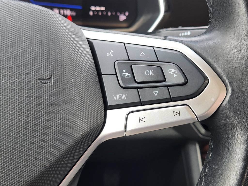 Used 2024 Volkswagen Jetta SE FWD image 32