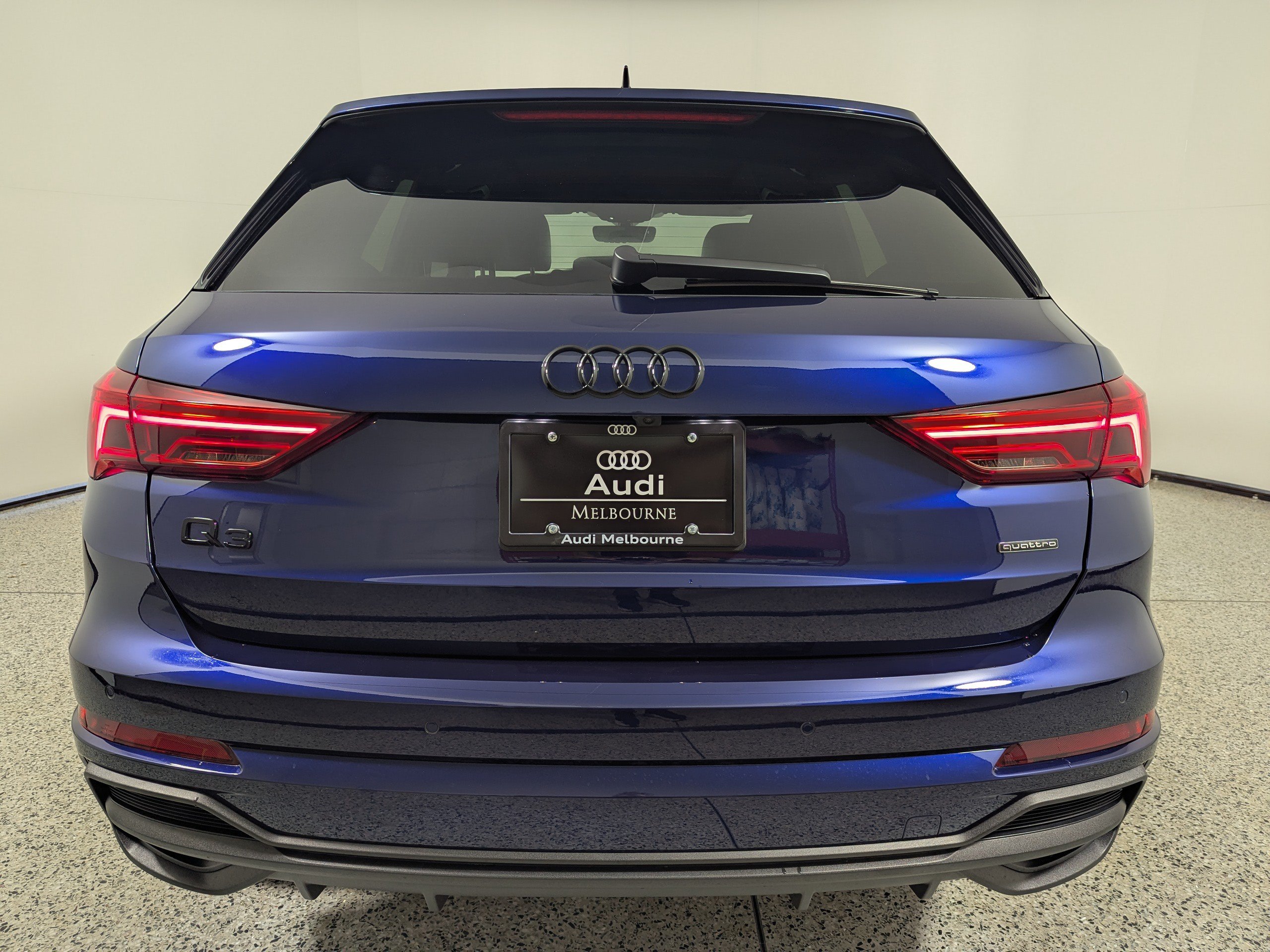 Certified 2025 Audi Q3 2.0T Premium AWD/4WD image 6