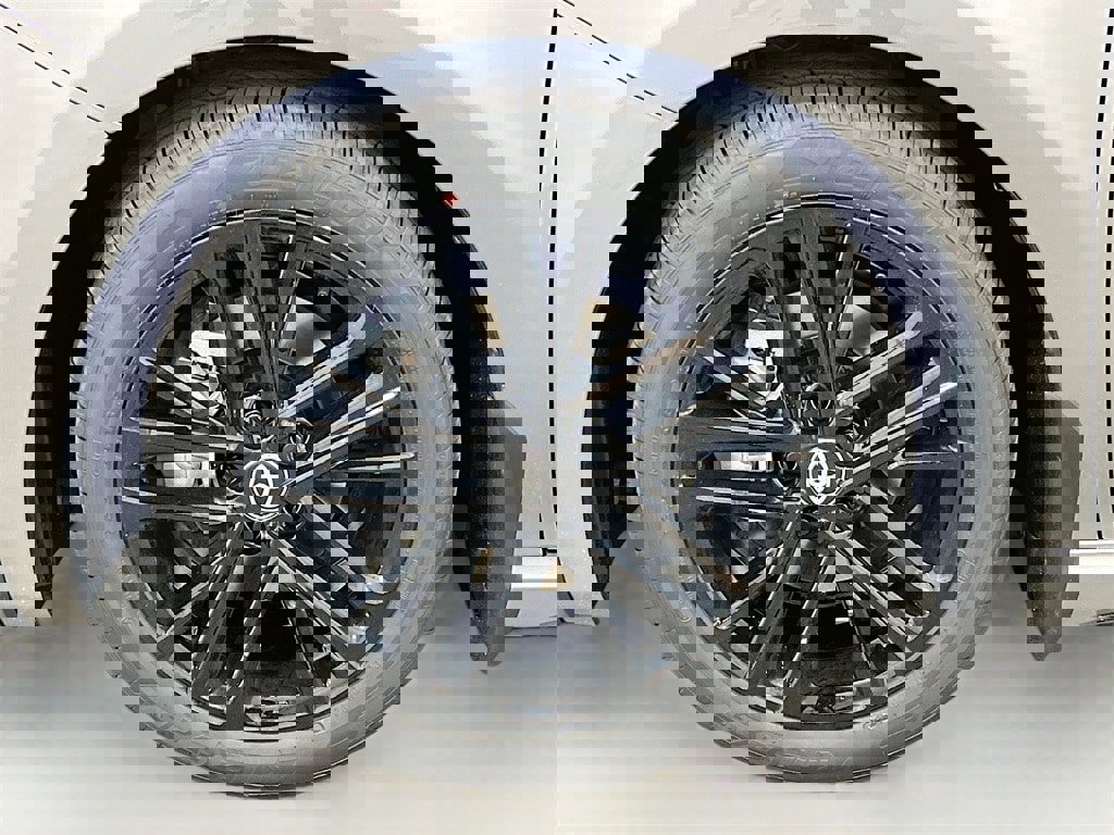 New 2026 Toyota Camry SE image 9