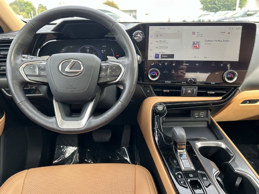 Used 2025 Lexus NX 350h AWD w/ Cold Area Package image 18