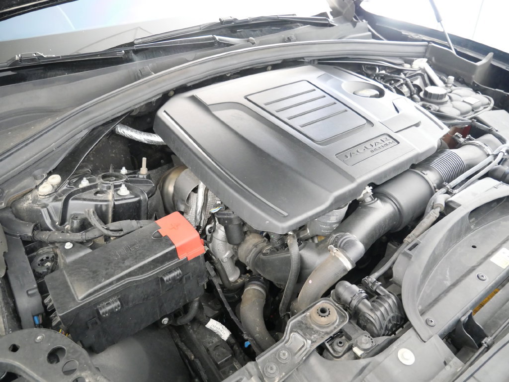 Used 2020 Jaguar F-PACE Prestige AWD/4WD image 11