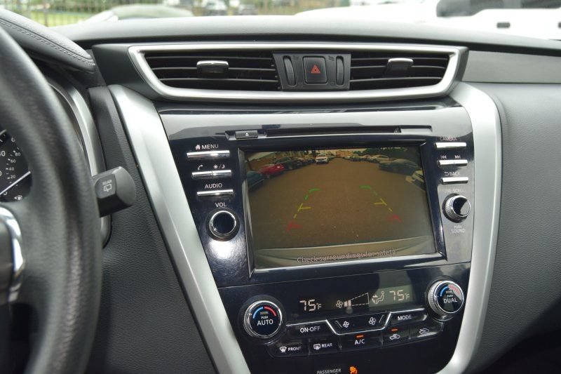 Used 2019 Nissan Murano S AWD/4WD image 27