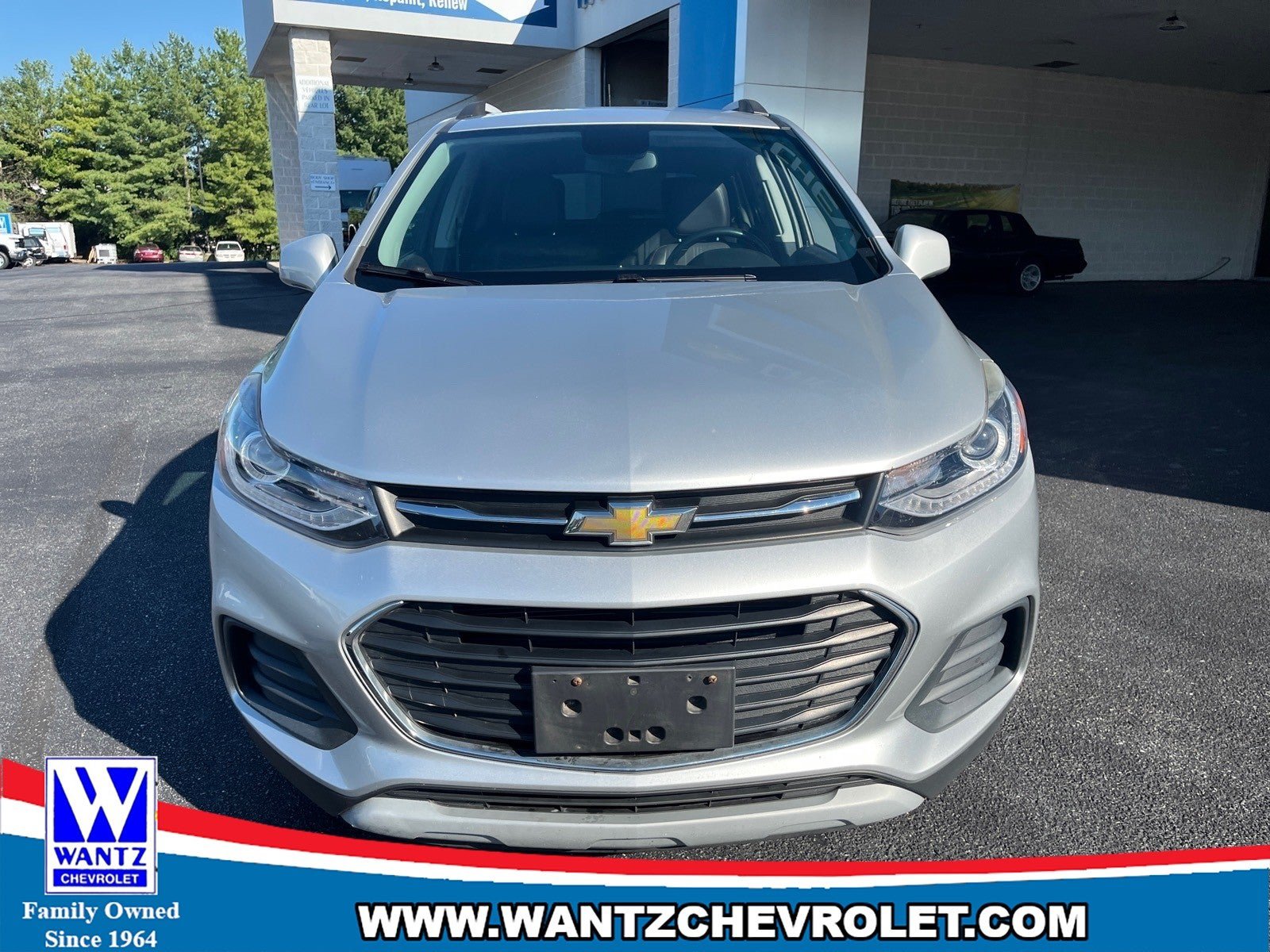 Used 2019 Chevrolet Trax LT w/ LT Convenience Package AWD/4WD image 3