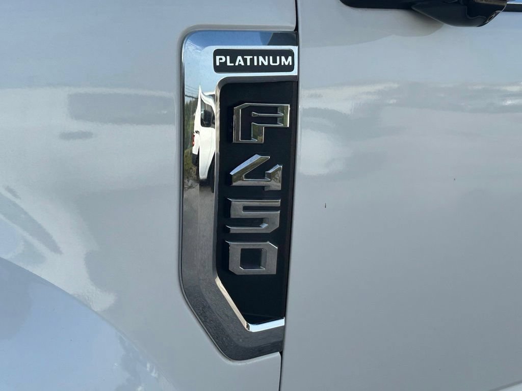 Used 2019 Ford F450 Platinum w/ Platinum Ultimate Package AWD/4WD image 21