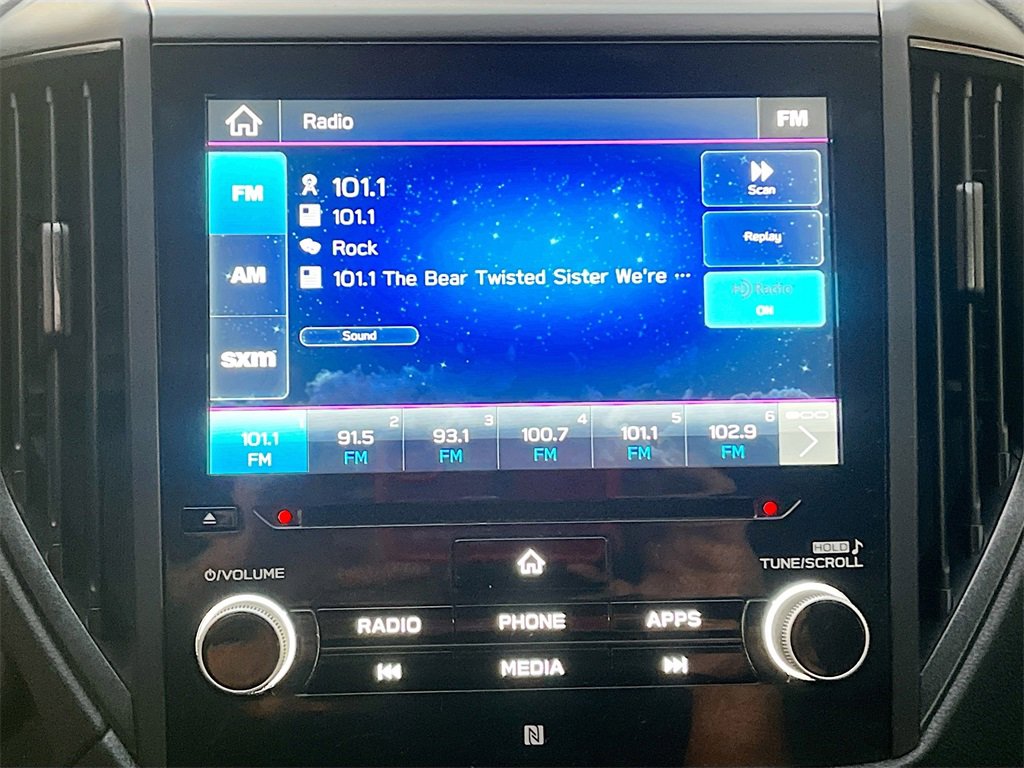 Used 2022 Subaru Crosstrek 2.5i Sport w/ Moonroof Package image 14