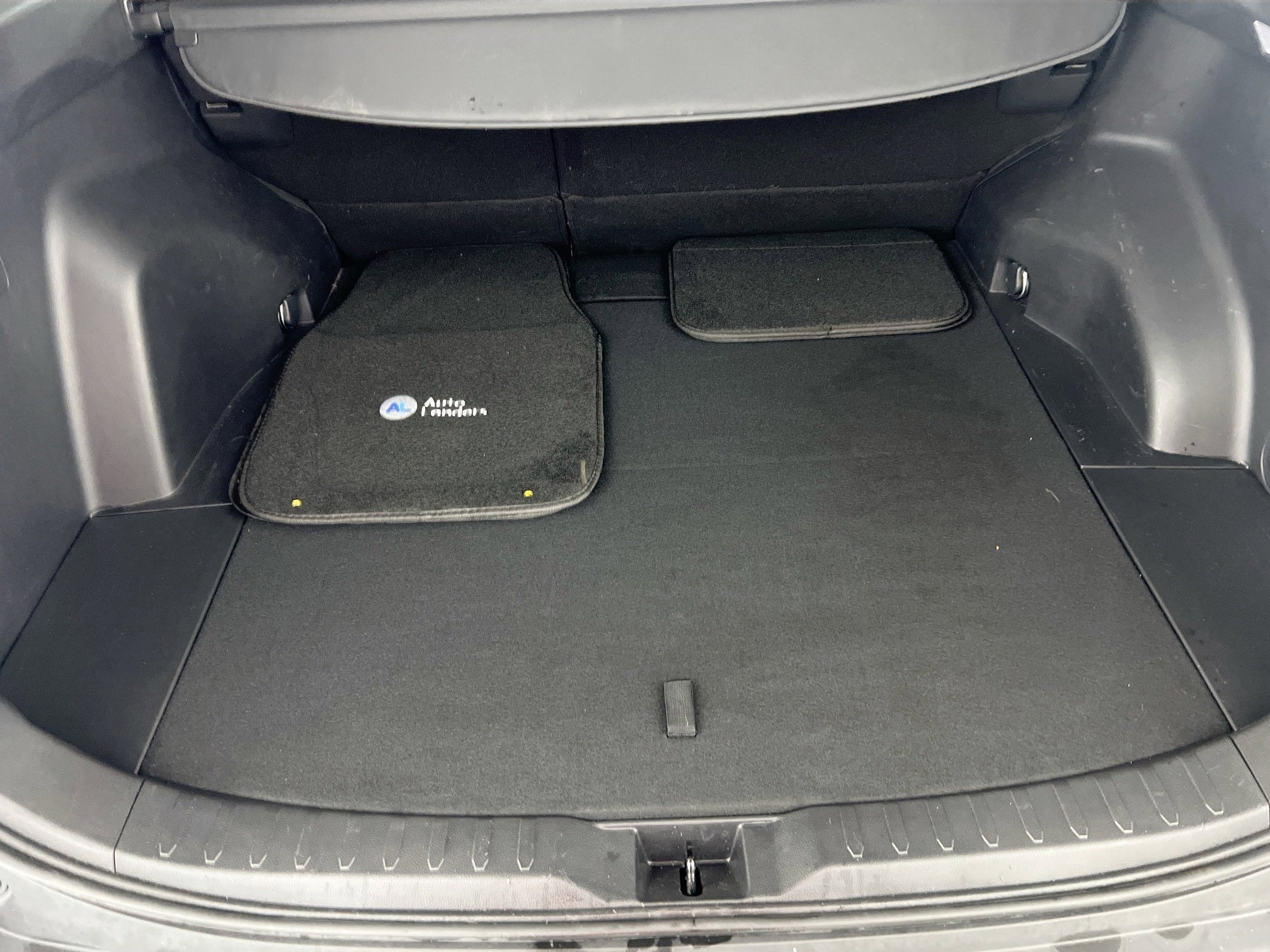 Used 2020 Toyota RAV4 LE w/ All Weather Liner Package image 23