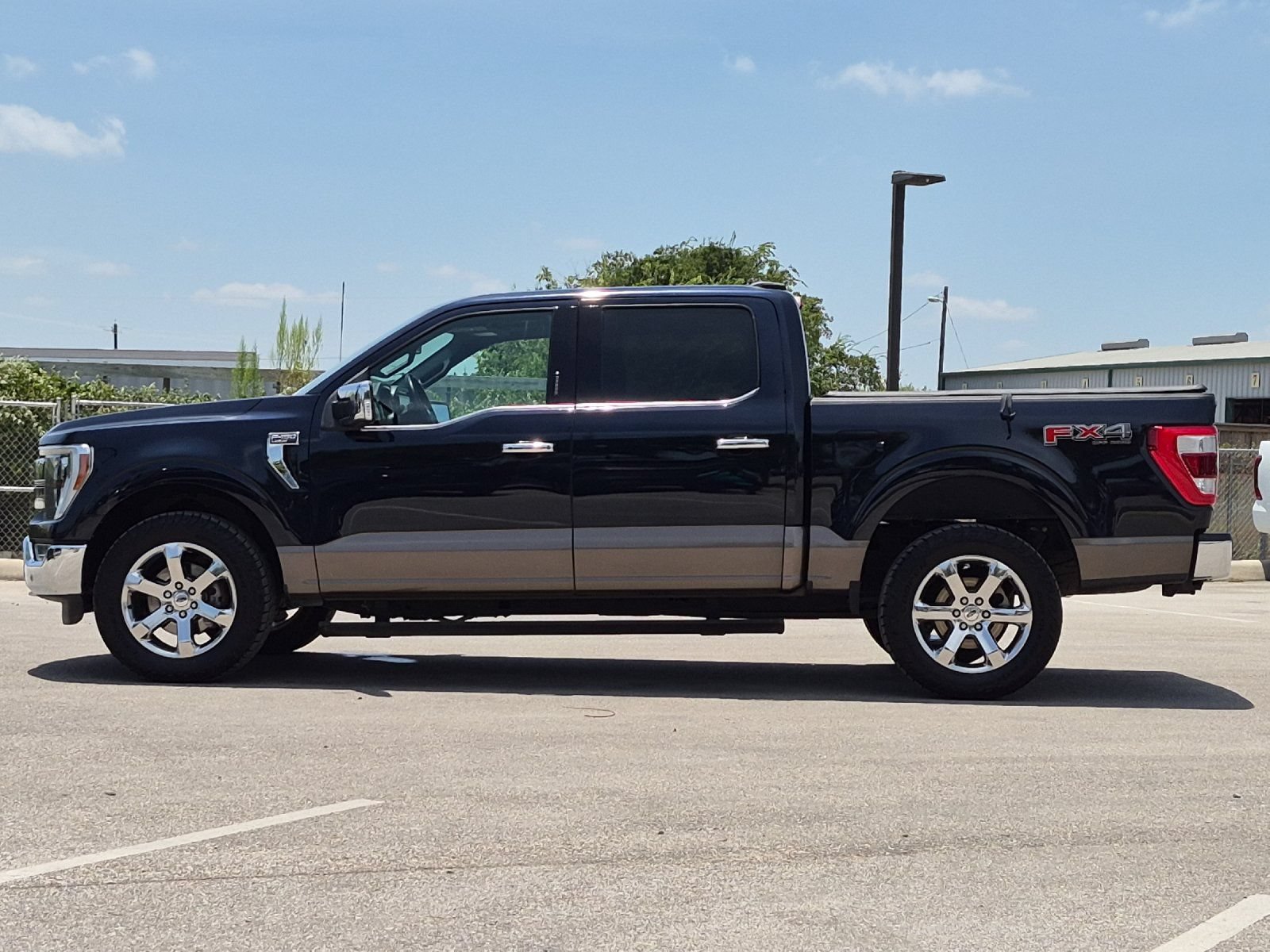 Used 2022 Ford F150 Lariat w/ Equipment Group 502A High AWD/4WD image 2