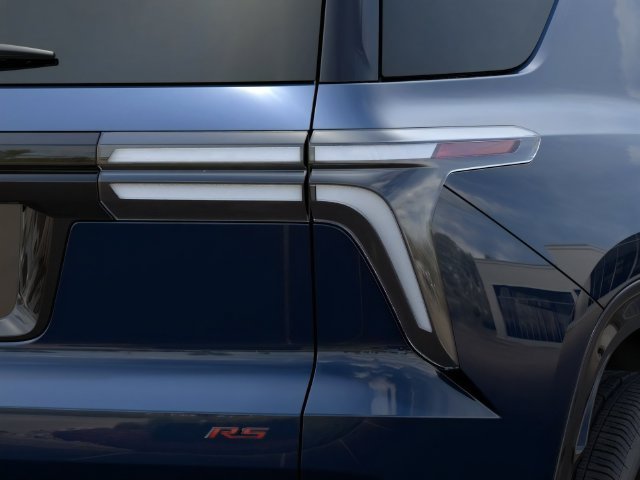 New 2027 Chevrolet Traverse RS w/ LPO, Floor Liner Package AWD/4WD image 11