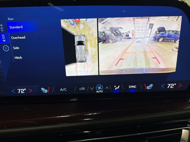 Used 2025 Chevrolet Traverse Z71 w/ Driver Confidence Package image 16