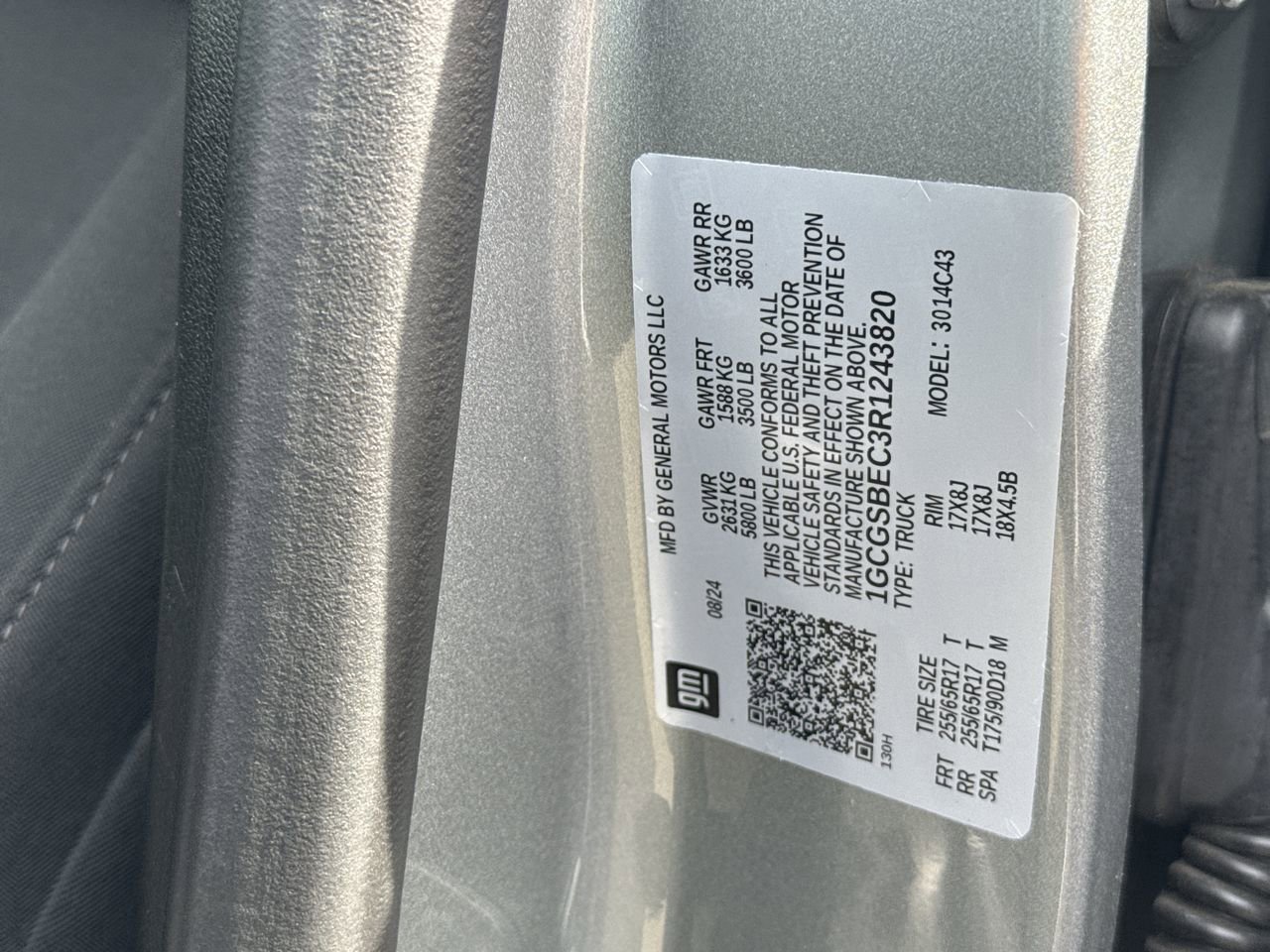 Used 2024 Chevrolet Colorado W/T RWD image 30