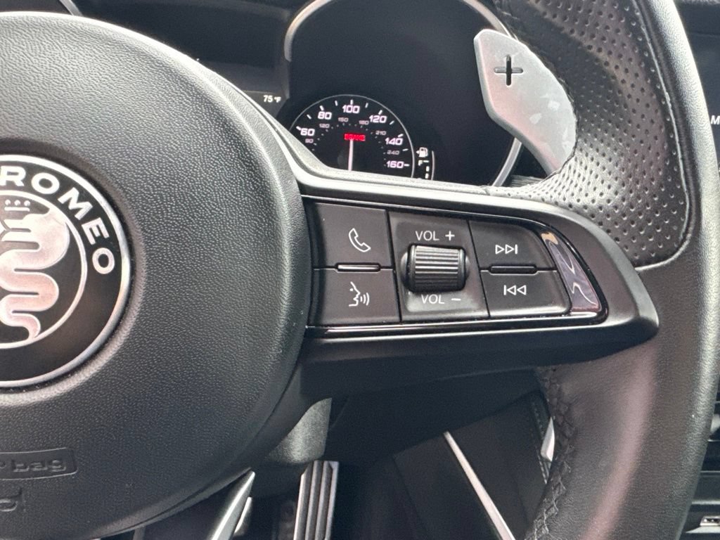 Used 2023 Alfa Romeo Stelvio Sprint AWD/4WD image 37