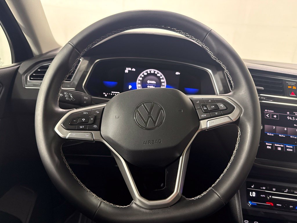 Used 2023 Volkswagen Tiguan SE AWD/4WD image 20
