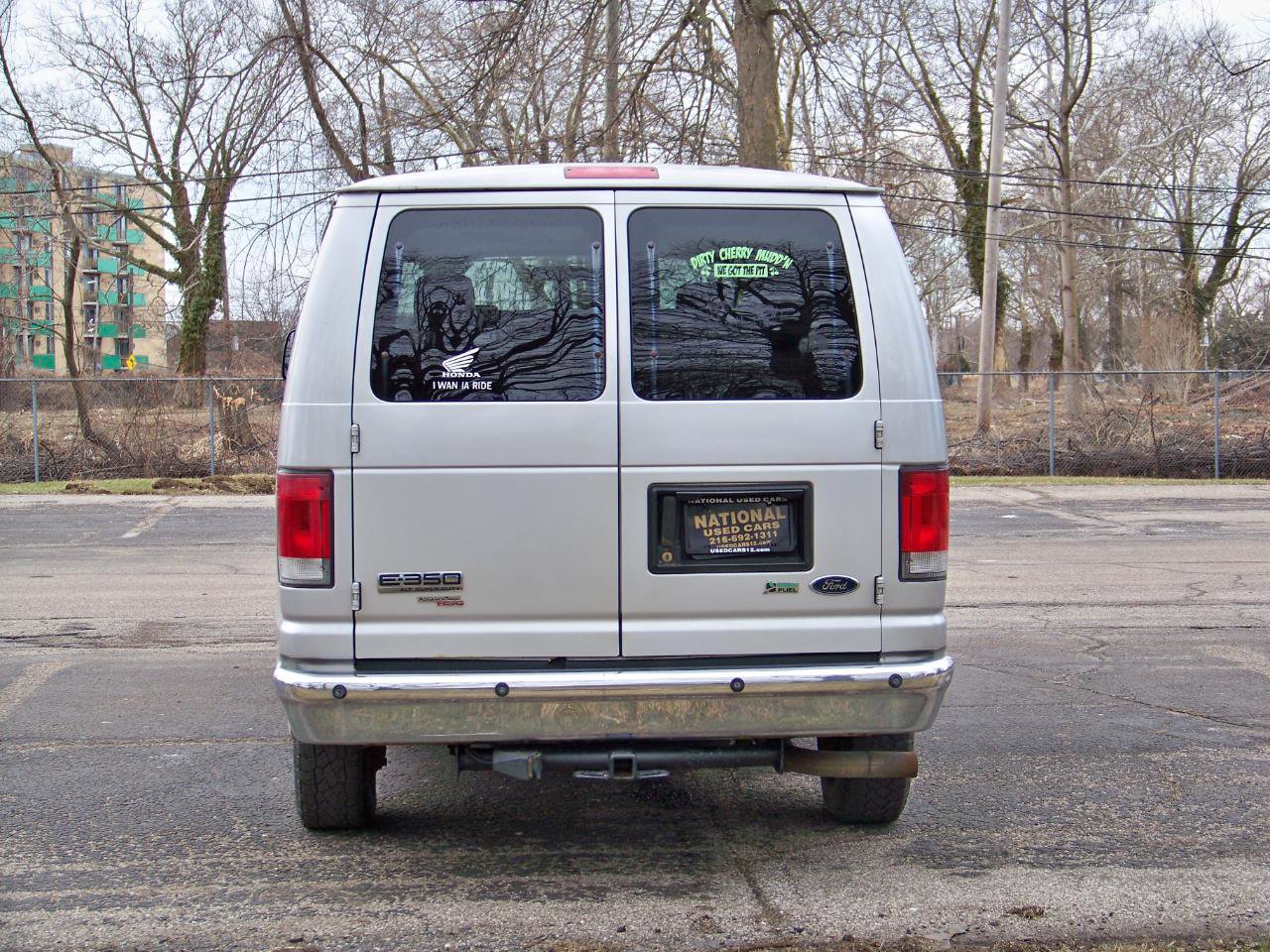 Used 2010 Ford E-350 and Econoline 350 XL image 8