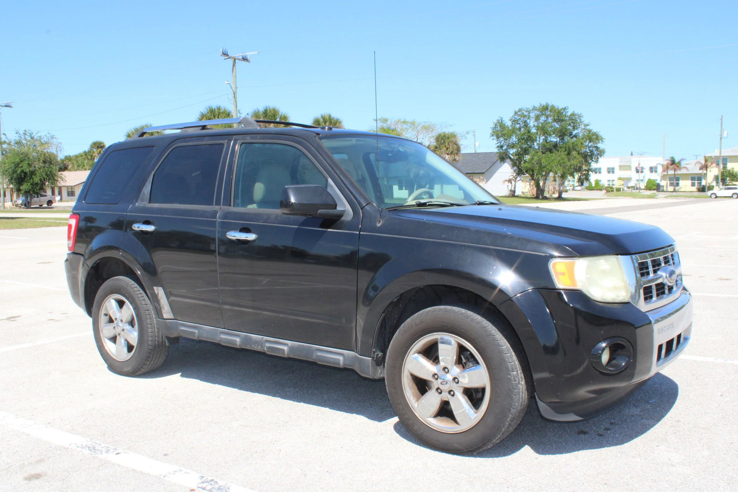 Used 2009 Ford Escape Limited FWD image 16