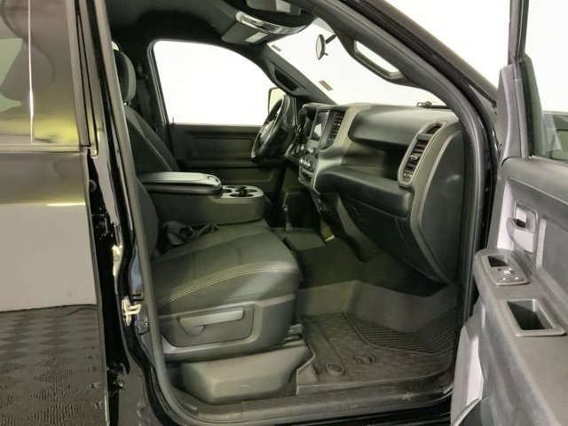 Used 2024 RAM 2500 Tradesman w/ Chrome Appearance Group image 24