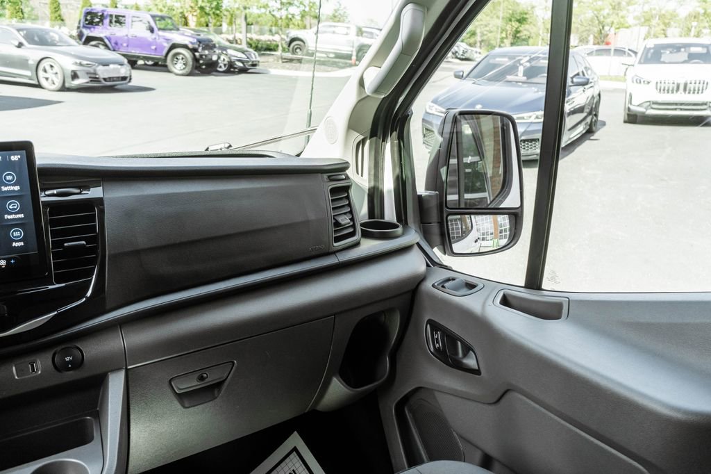 Used 2024 Ford Transit 350 XLT RWD image 12