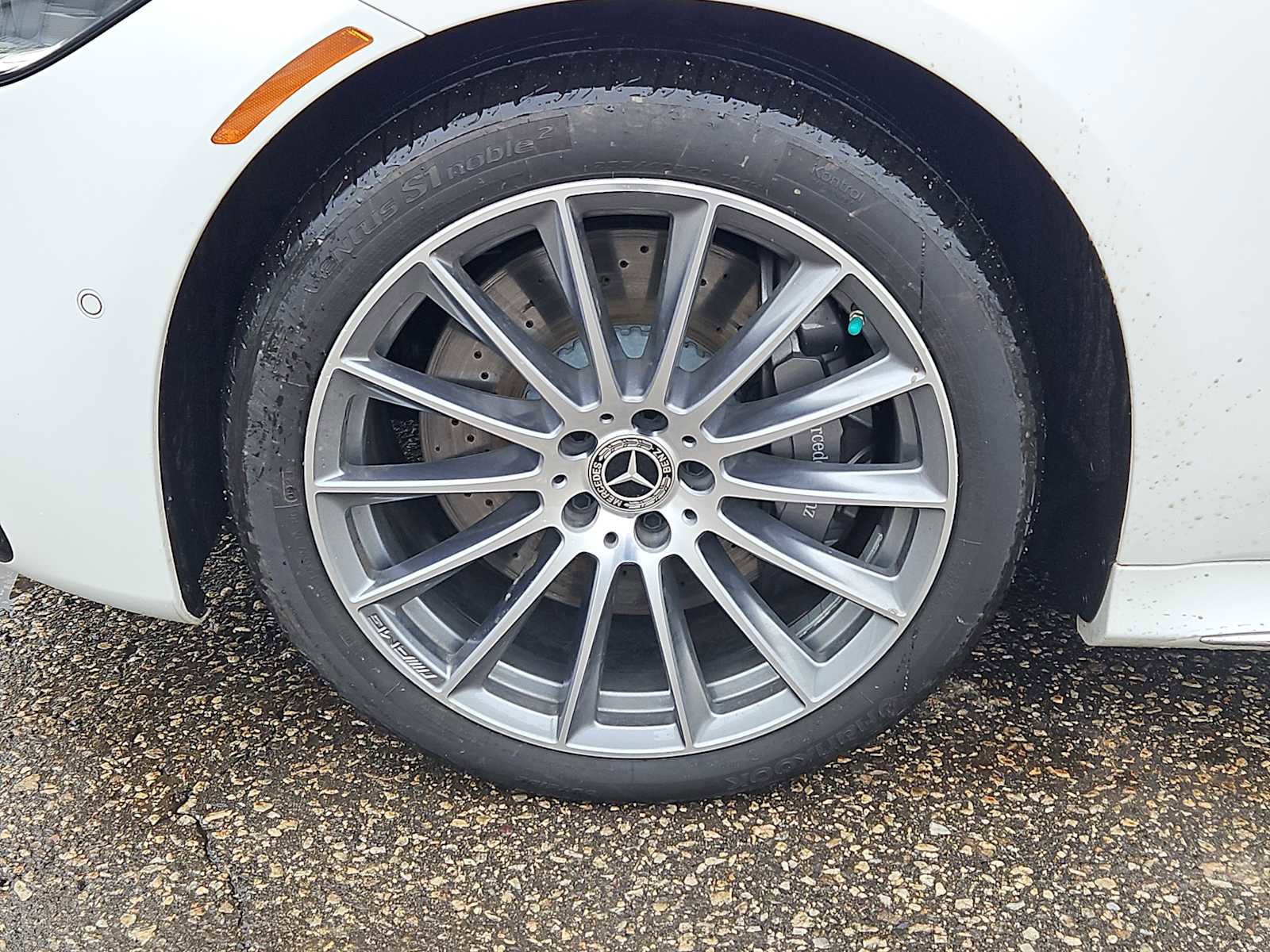 Used 2024 Mercedes-Benz S 580 4MATIC Sedan image 2