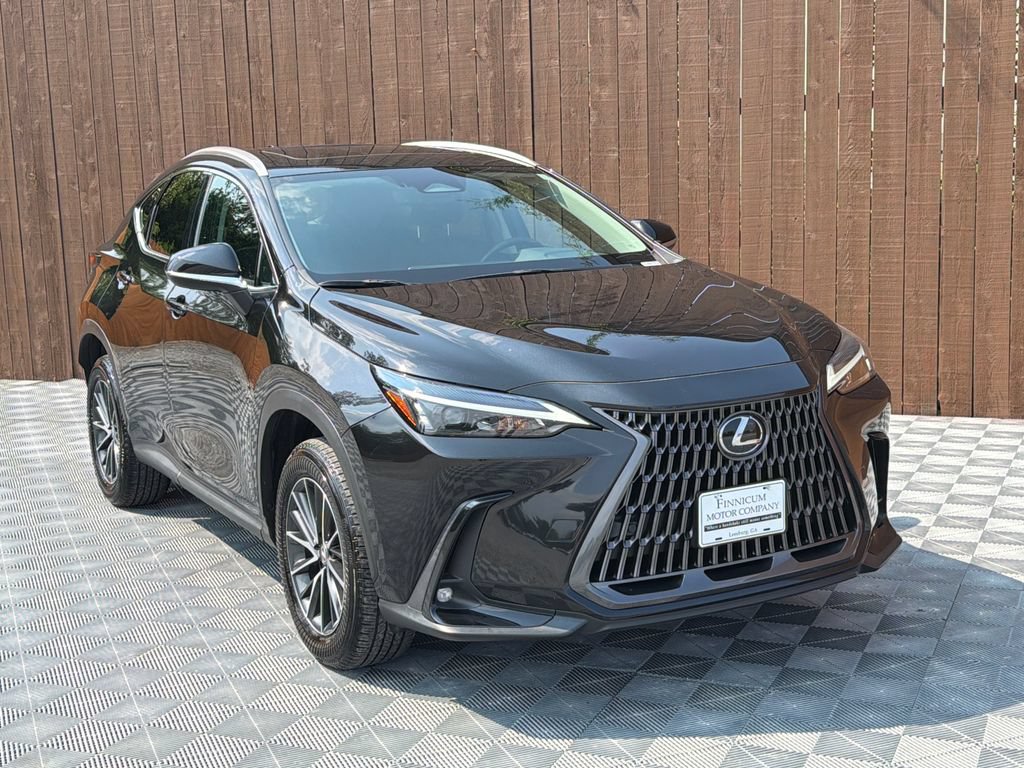 Used 2025 Lexus NX 250 FWD w/ Towing Package (2000 Lbs) image 13