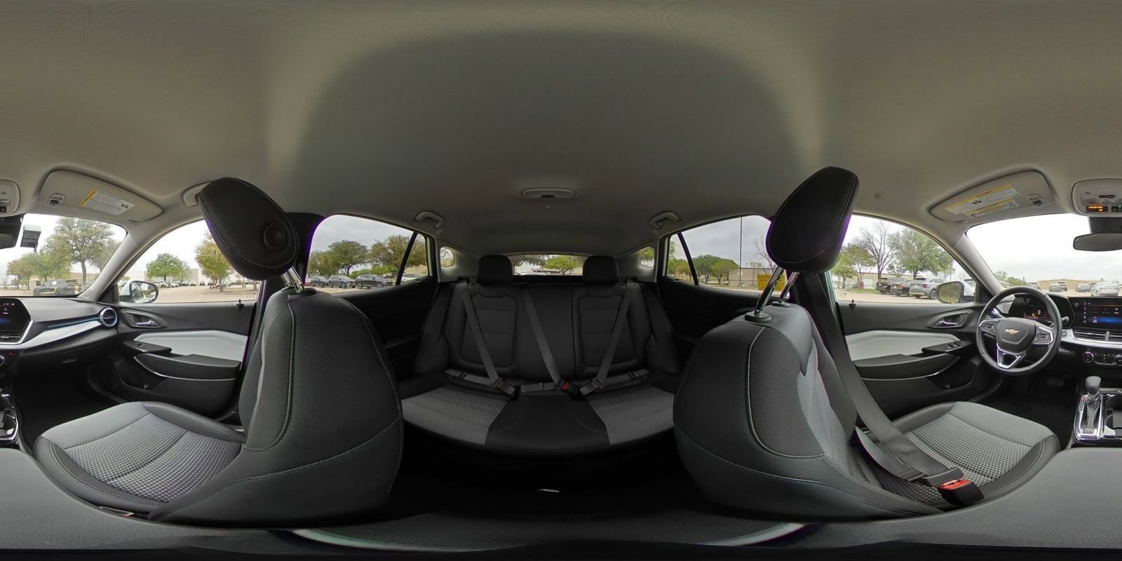 Used 2025 Chevrolet Trax LT w/ LT Convenience Package FWD image 45